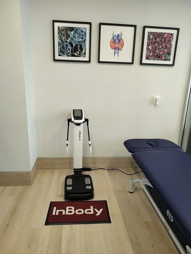 Ampliar imagen: Hospital San Angel Inn Satélite, Consultorio 1401, Torre 1 (Dentro de Plaza Samara)