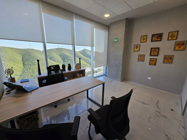 Ampliar imagen: Hospital Angeles Valle Oriente