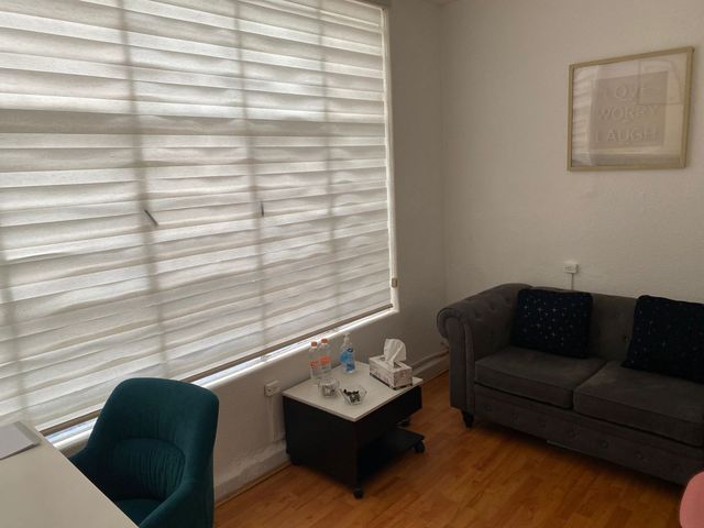 Ampliar imagen: Consultorio WTC