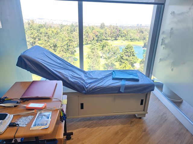 Ampliar imagen: Punta Médica. Consultorio 716