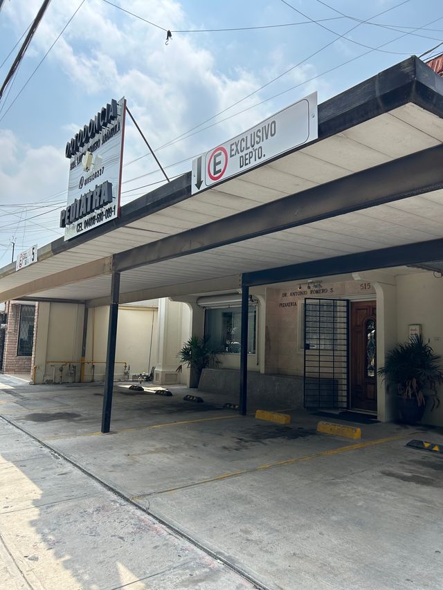 Ampliar imagen: Consulta Psicológica Room