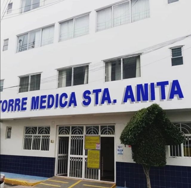 Ampliar imagen: Torre Médica Santa Anita