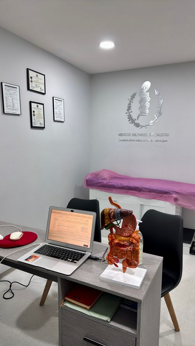 Ampliar imagen: Hospital Ángeles Santa Mónica