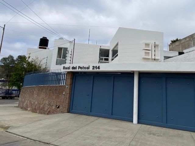 Ampliar imagen: Consultorio Lomas 4ta Secc.