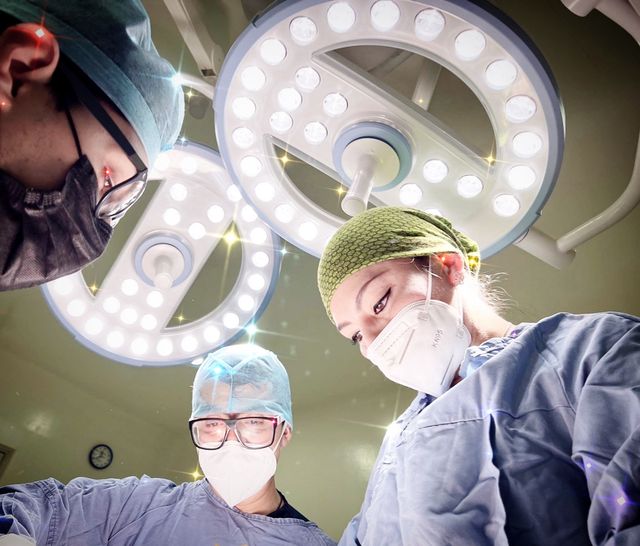 Ampliar imagen: GASTRICA MÉDICOS CERTIFICADOS