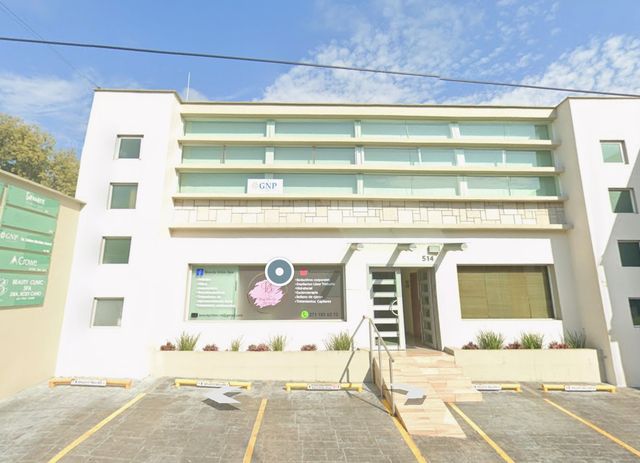 Ampliar imagen: Consultorio privado Miguel Angel