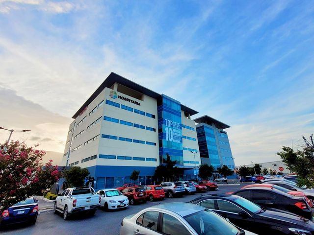Ampliar imagen: Hospitaria / CAM - Centro Articular Monterrey Consultorio 3