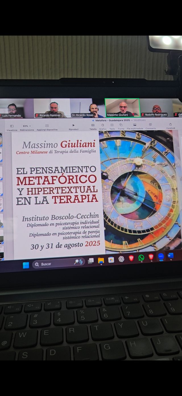 Ampliar imagen: Clínica MONARCA