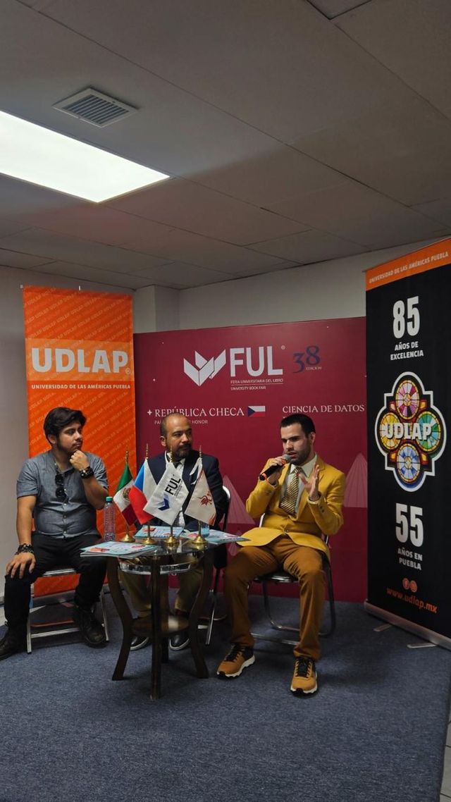 Ampliar imagen: Consultorio virtual (en línea)