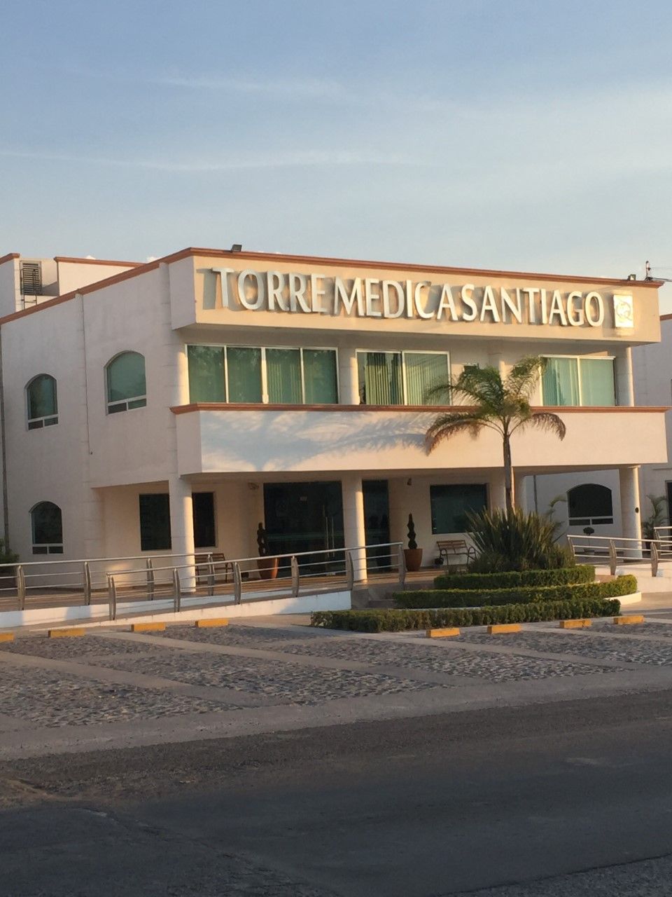 Leon Sanchez Fernandez-0