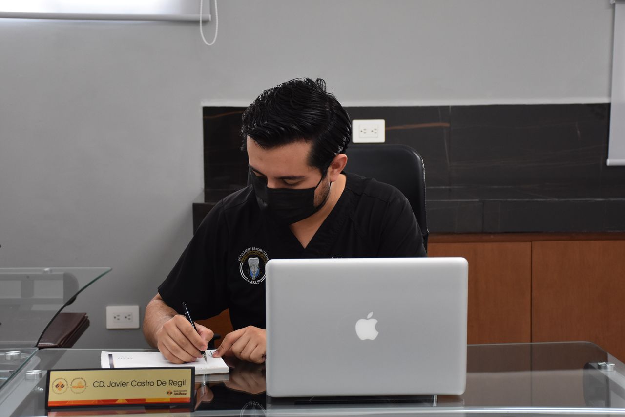 Javier Castro De Regil-1