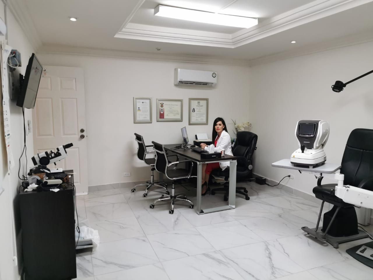 Elizabeth Melo Canales-5