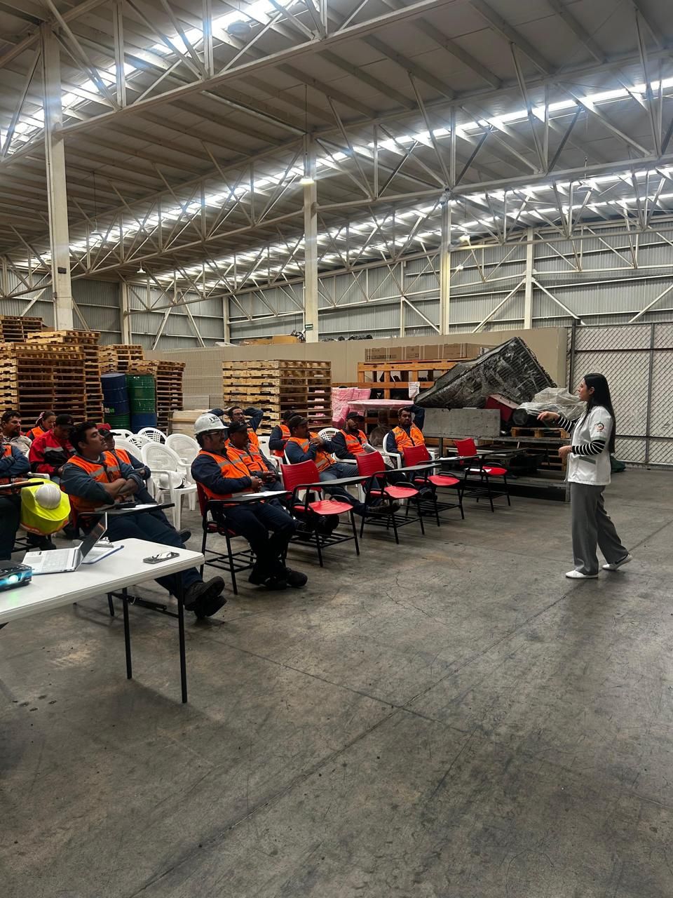 Andrea De Luna Espinoza-8