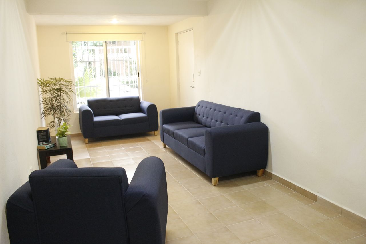 Selenia D'thomas Mandujano-3