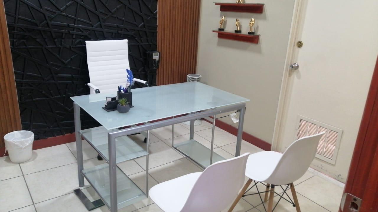 Denyce Velarde Del Corral-4