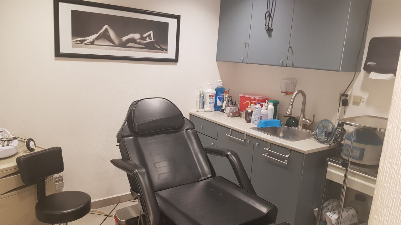 Carlos Luis Acosta Behrends-8