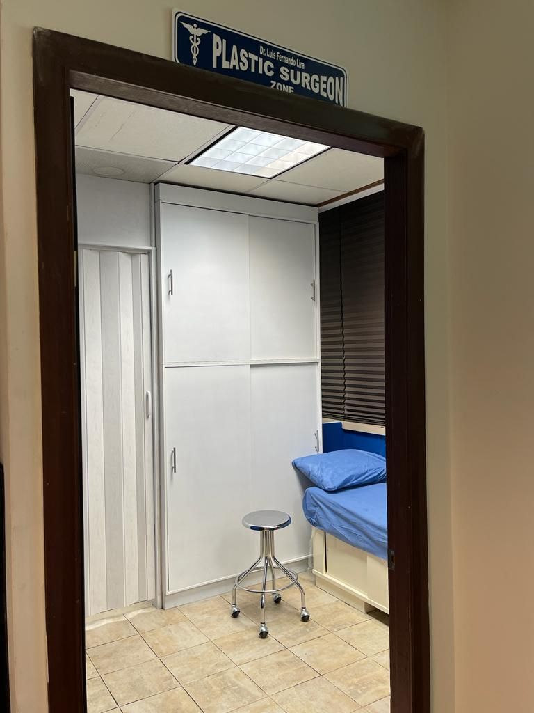 Luis Fernando Lira Menendez-10