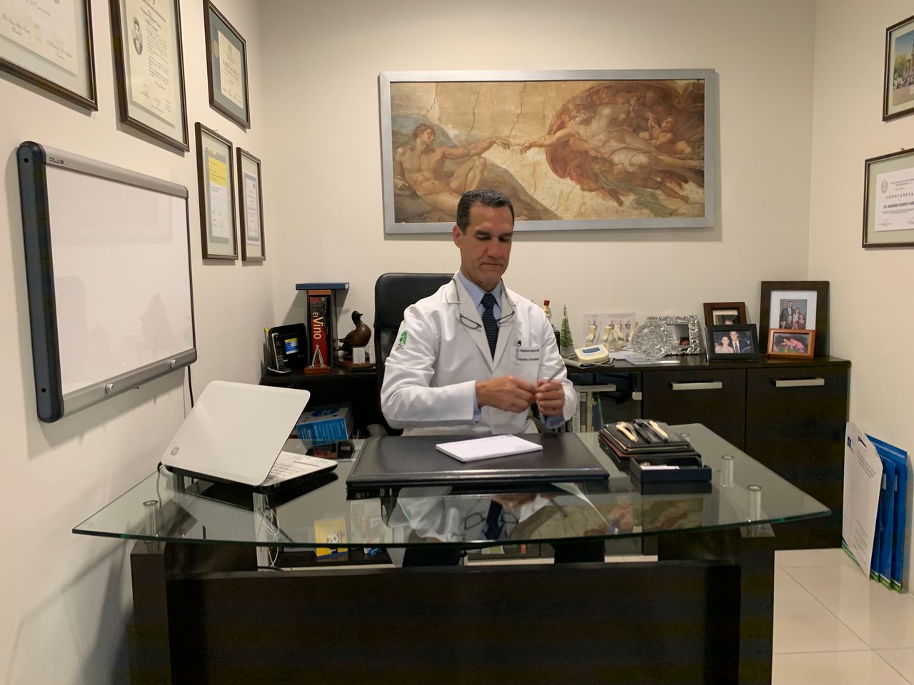 Alejandro Bolaños Muñoz.-12