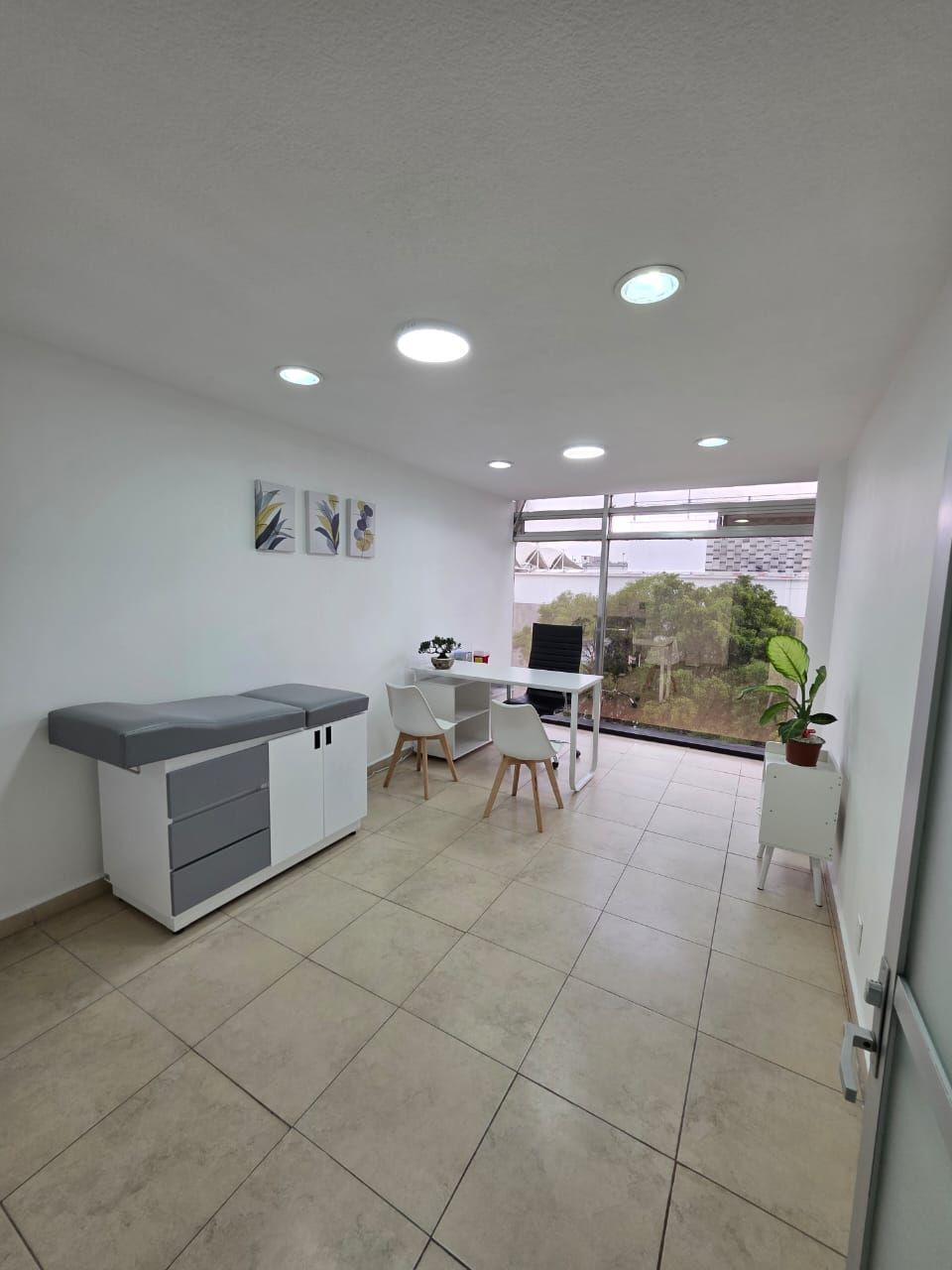 Perla Karina López Jureidini-7