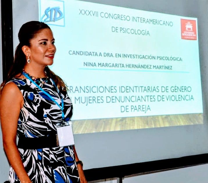  Nina  Hernández-14