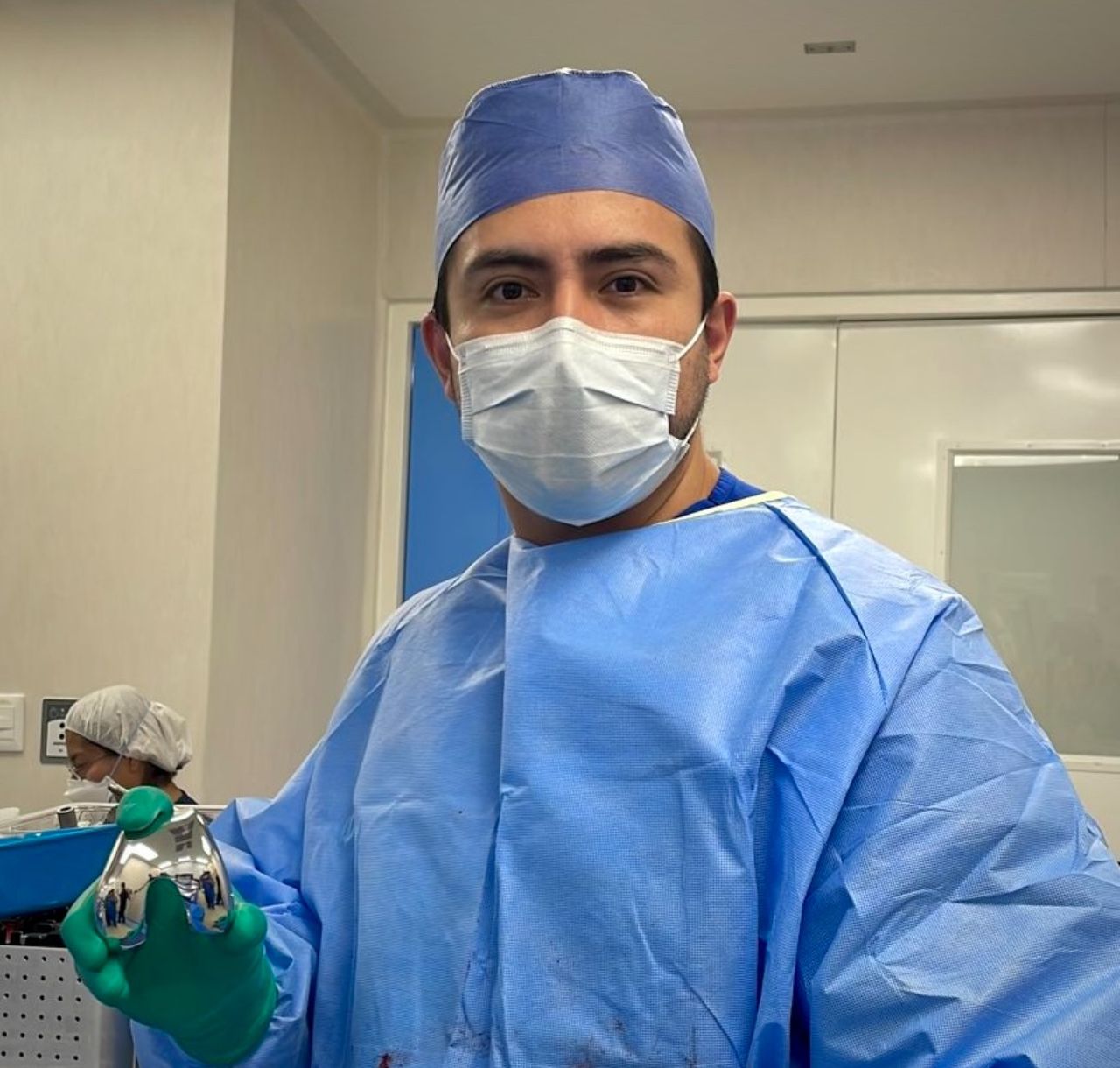 Daniel Romero Planter-1