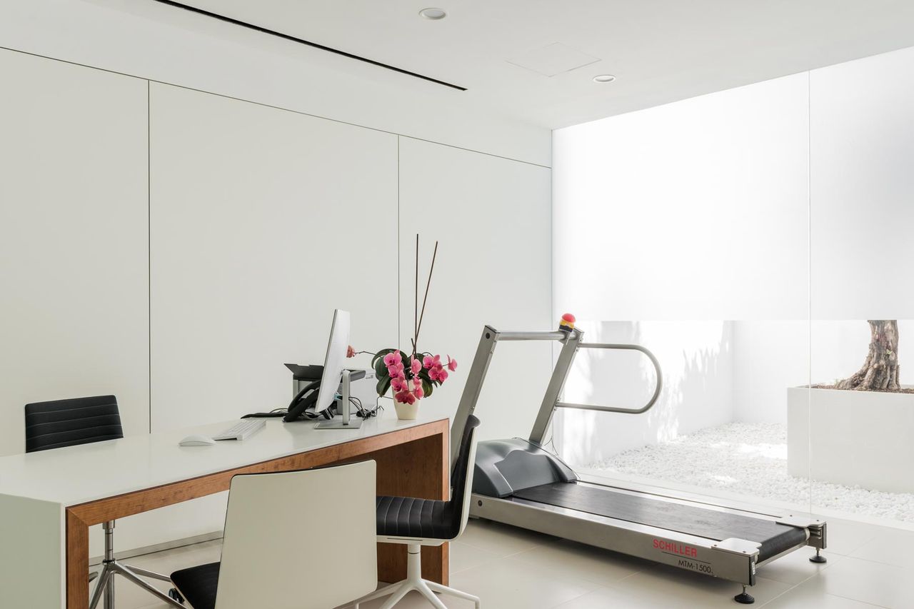 Georgin Dos Santos Test-0