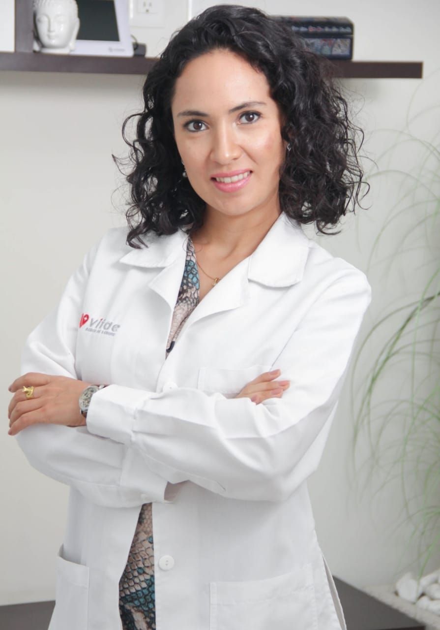 Ma. De Montserrat González López Elizalde-0