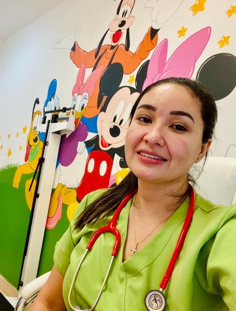 Elia Nohemi Hernandez Camacho-25