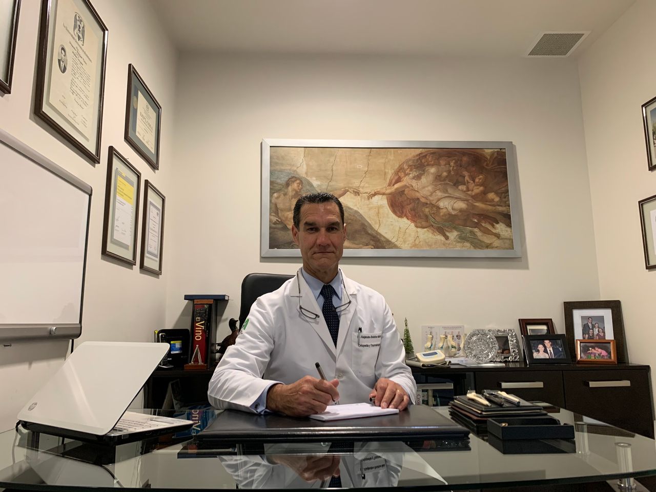 Alejandro Bolaños Muñoz.-13