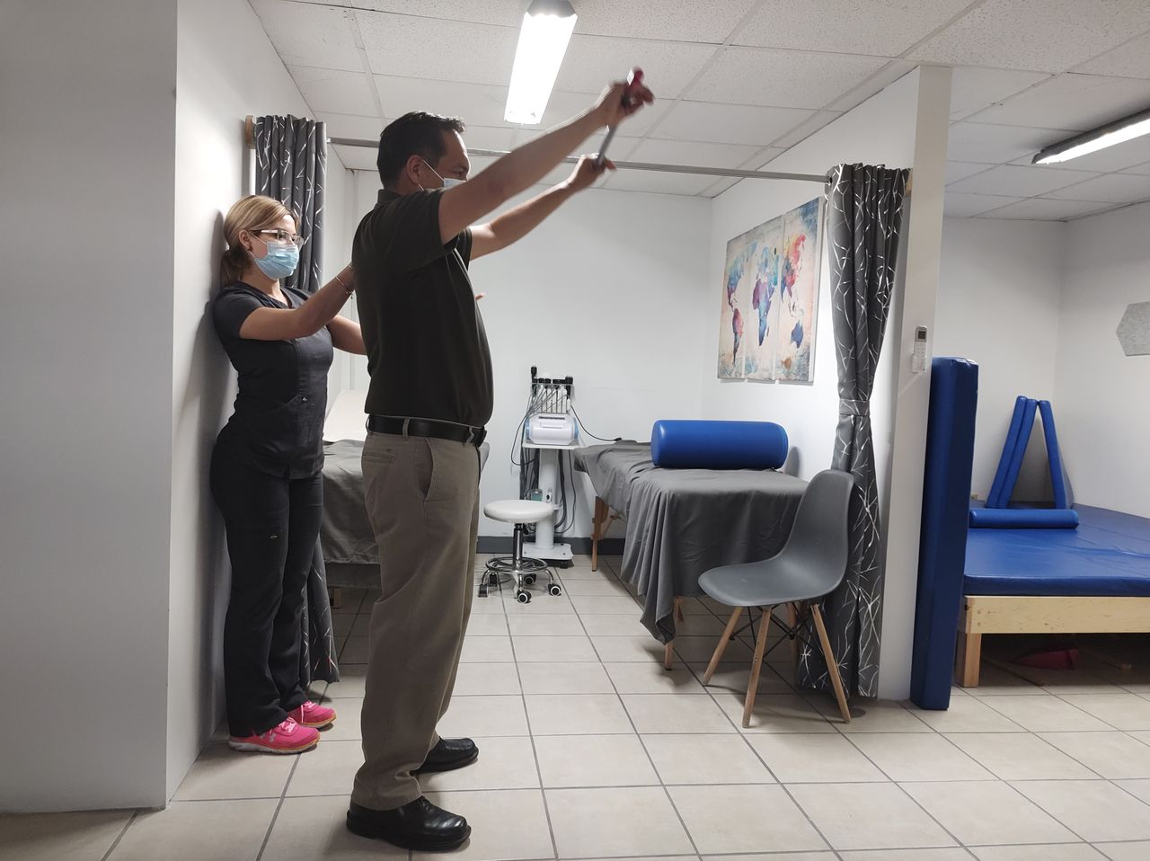 Victor Hugo Gray Blanco-5