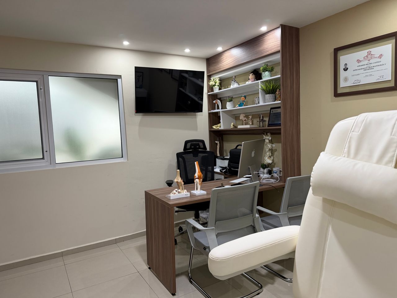 Gerardo Michel Castelo-8