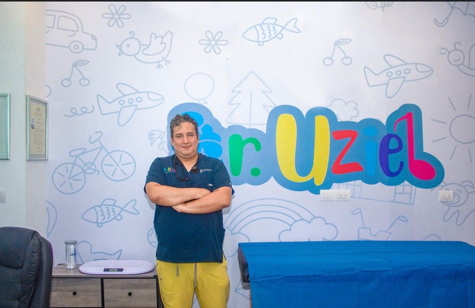 Uziel Márquez Romero-7
