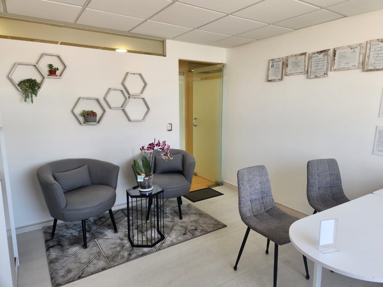 Perla Karina López Jureidini-9