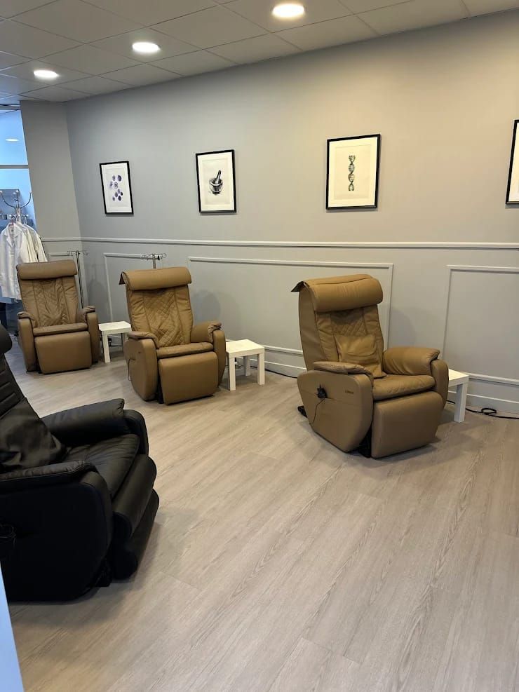 Moises Rodriguez Low-5