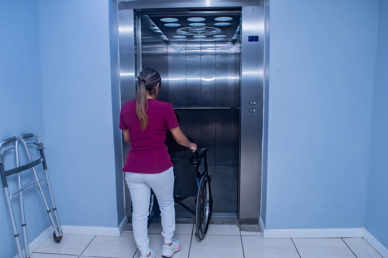 Hector Omar De La Vega Flores-14