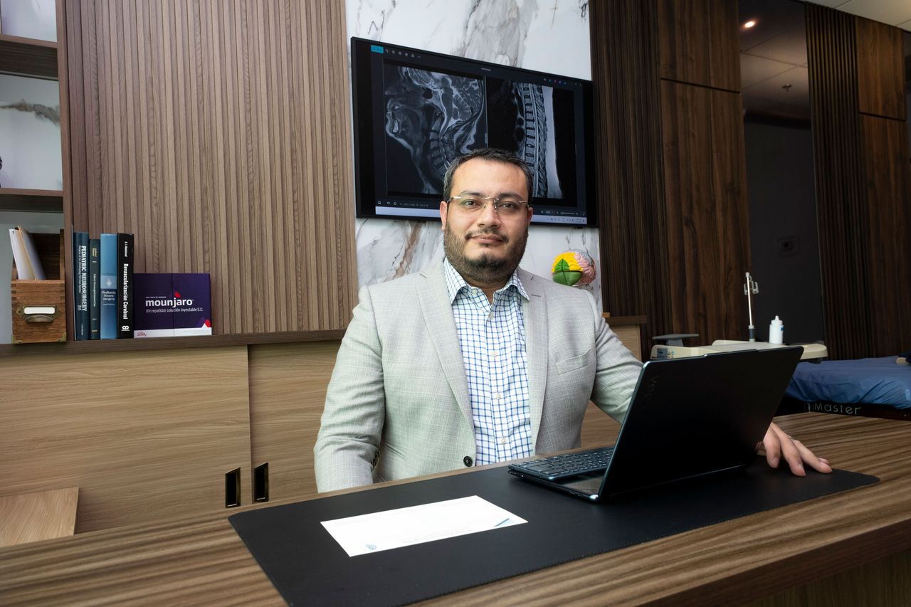 José Ramón Olivas C.-20