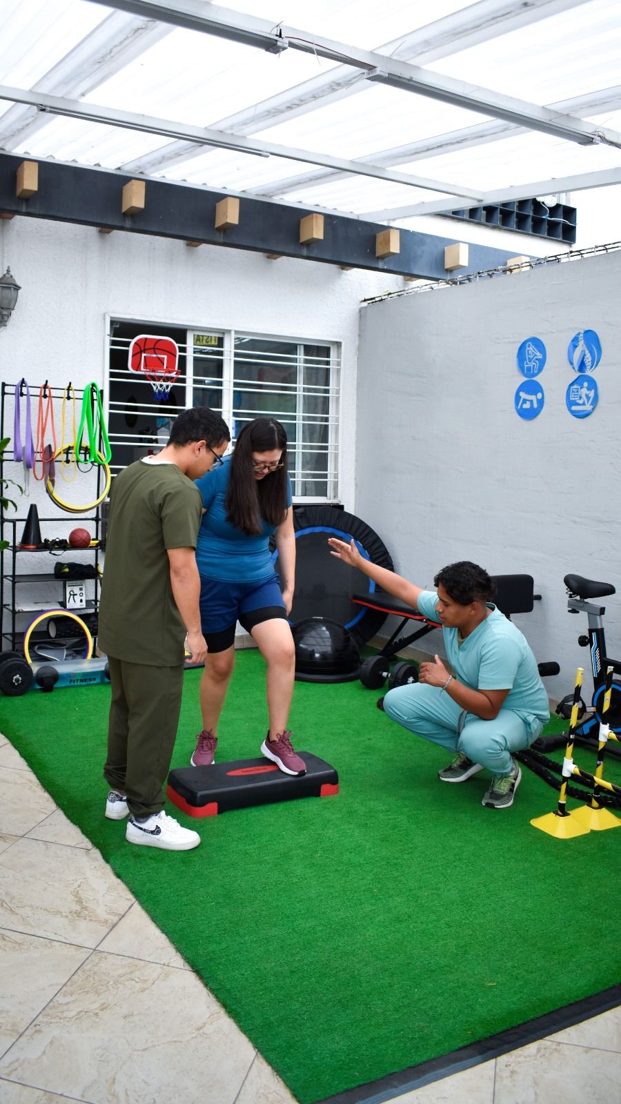 Omar Flores Damian-1