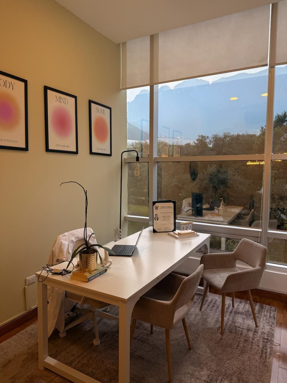 Claudia E. Escobar Arroniz-1