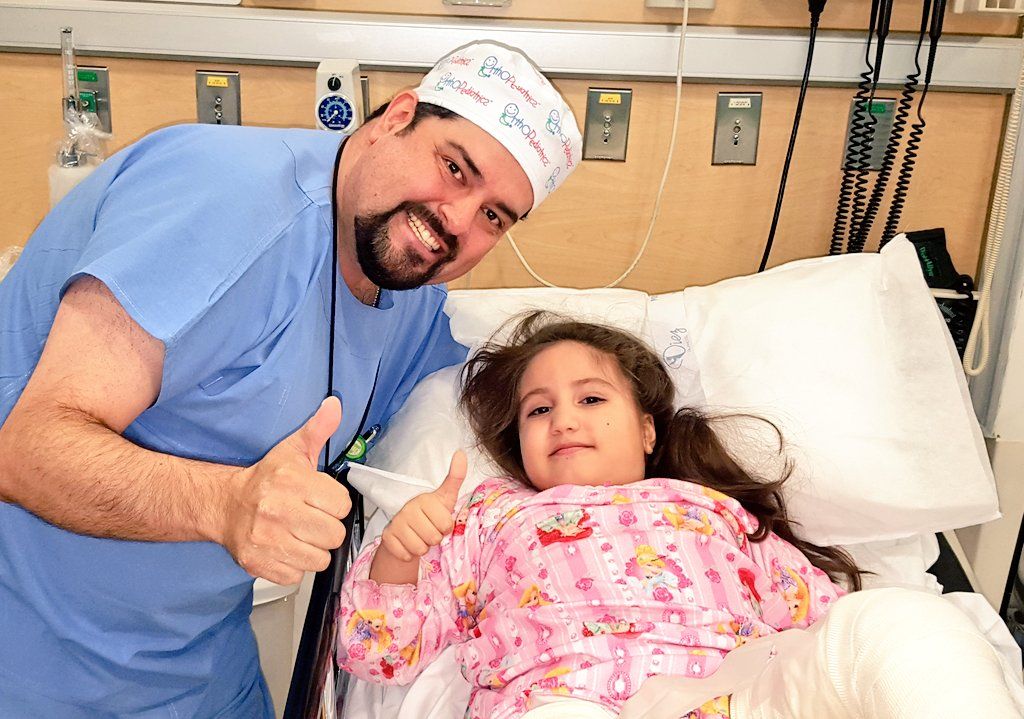 Alfonso Meza Vernis-33