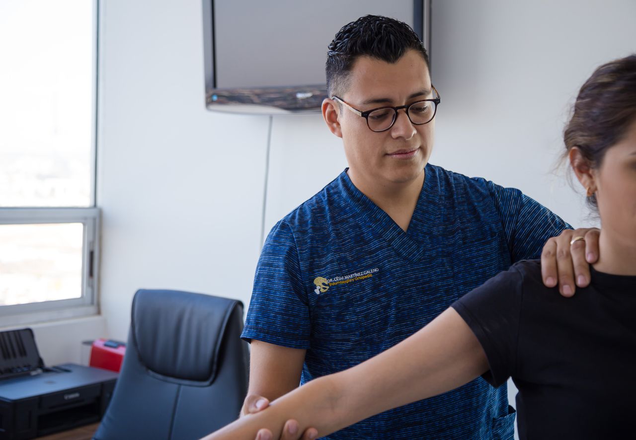 César Martínez Galeno-5