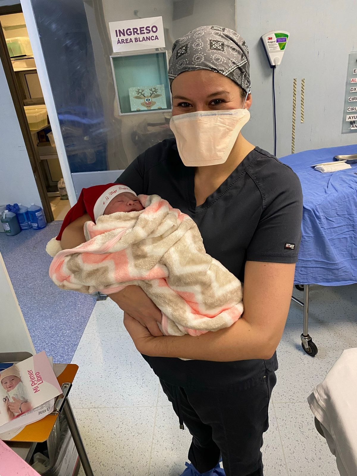 Ana Victoria Flores Hernández-19