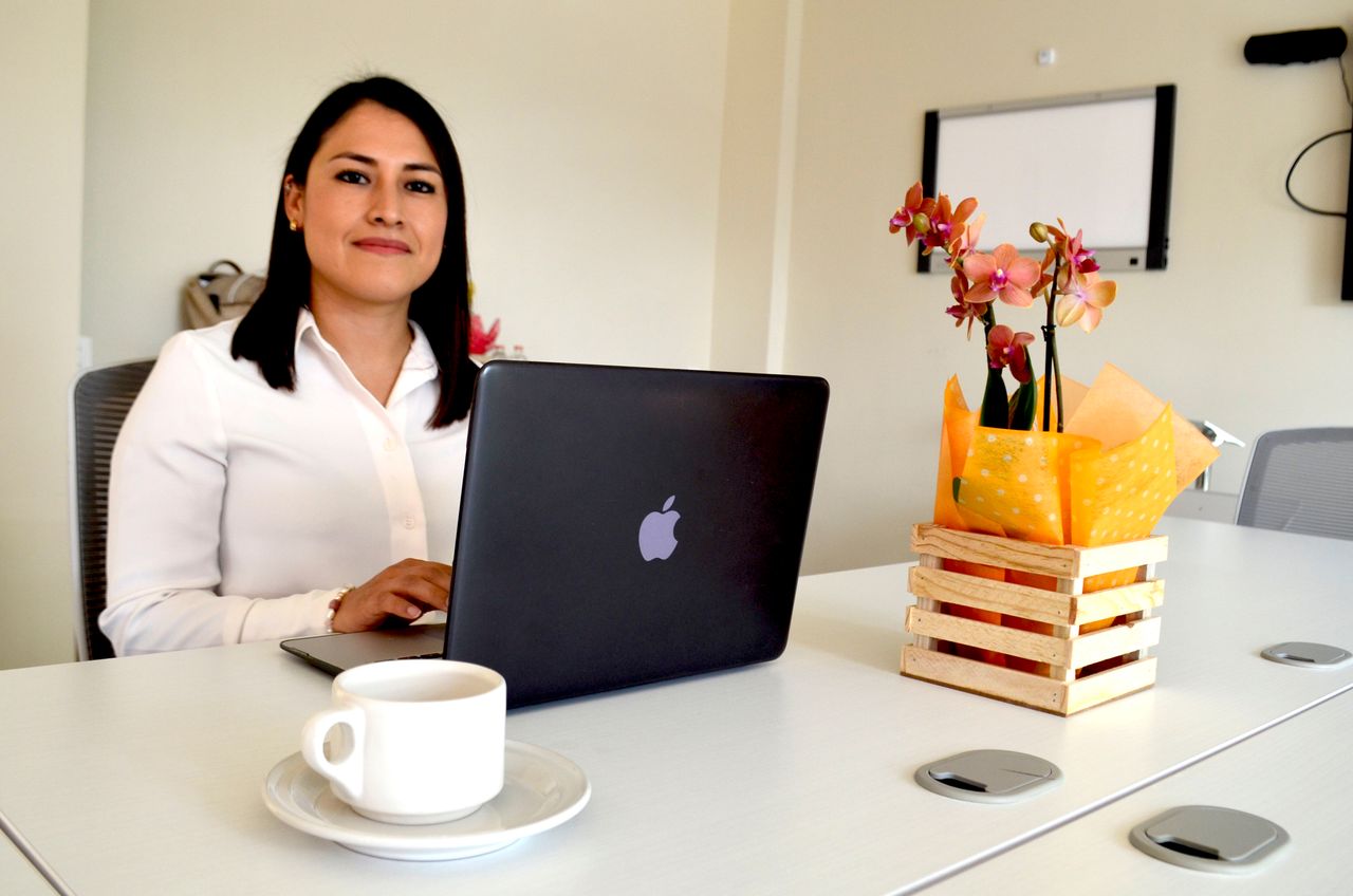 Claudia Bethzabé López Hernández-2