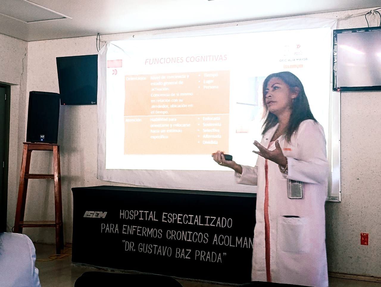 Mónica Alicia Limones Valencia-3