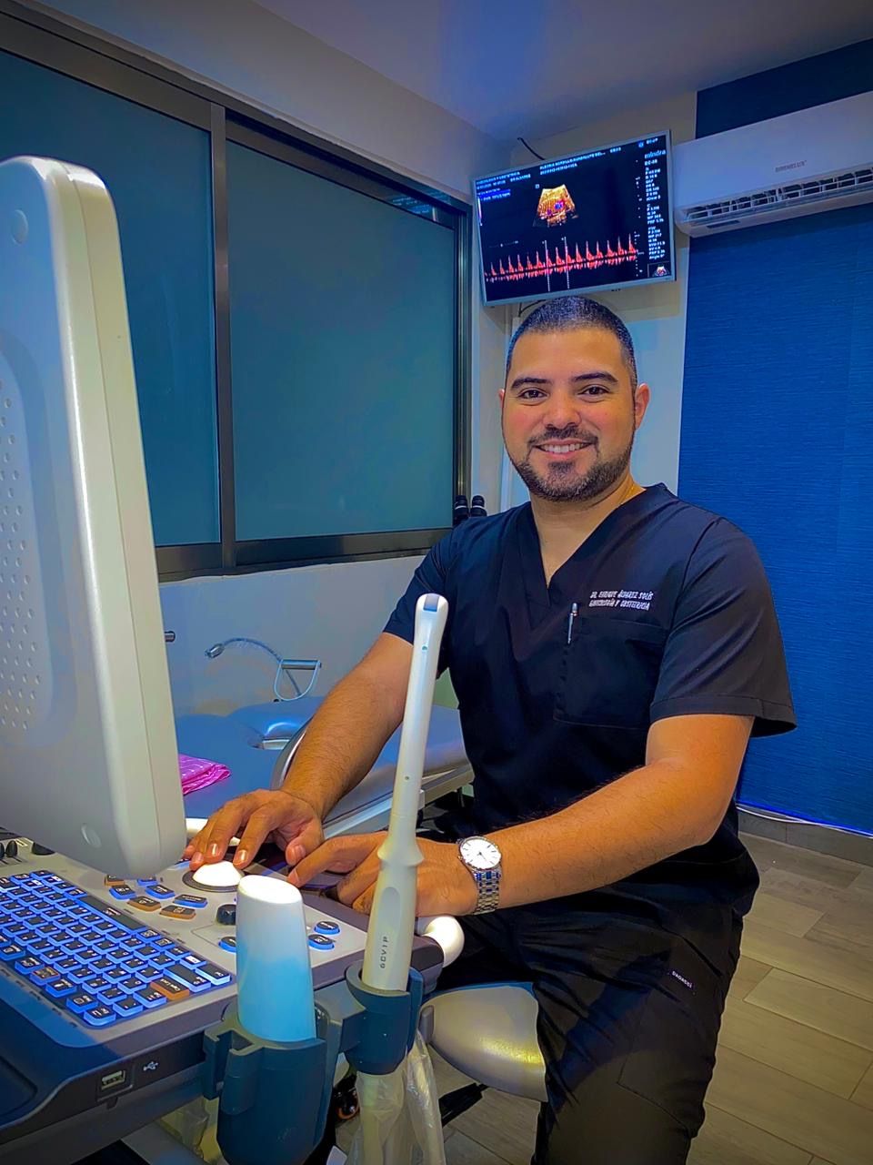 Enrique Álvarez Solís -5