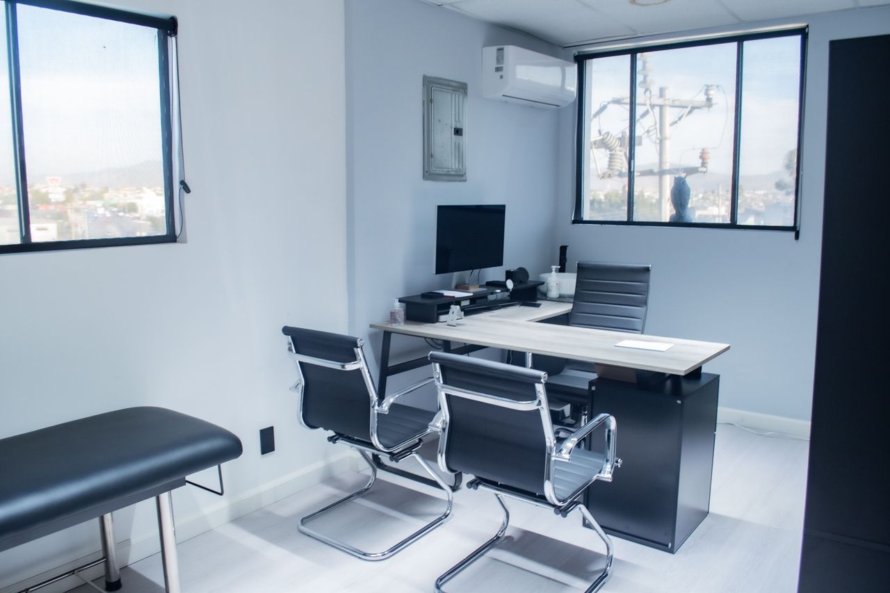 Hector Omar De La Vega Flores-8