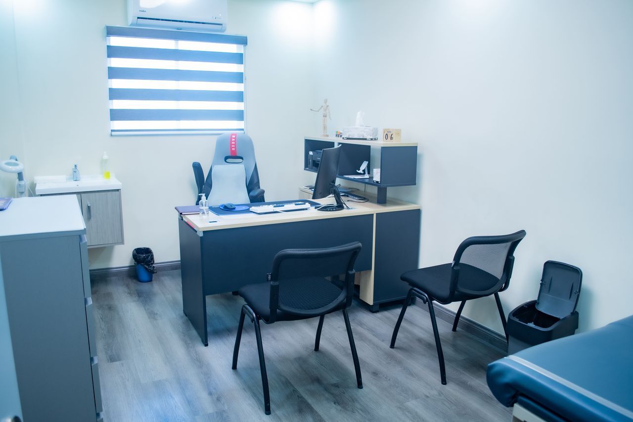 Hector Omar De La Vega Flores-6