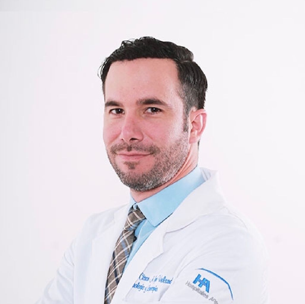 César A. Reyes Velarde-3