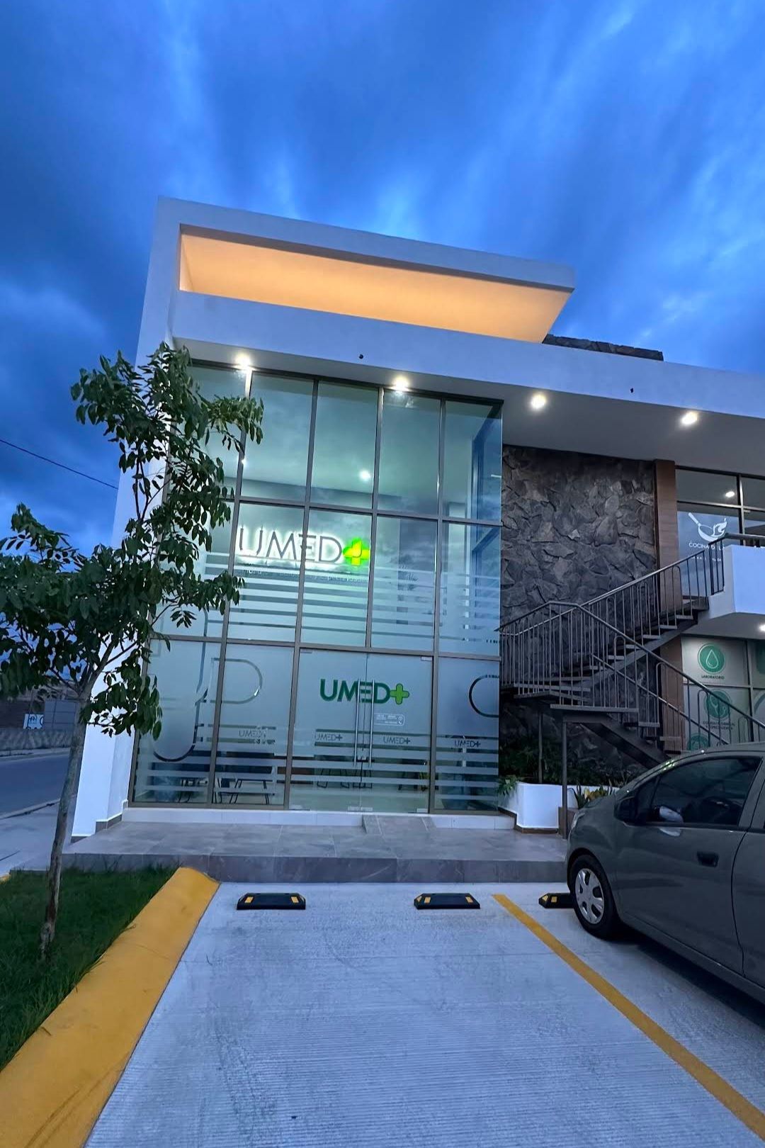 Adolfo E. Asencio Gallegos-3