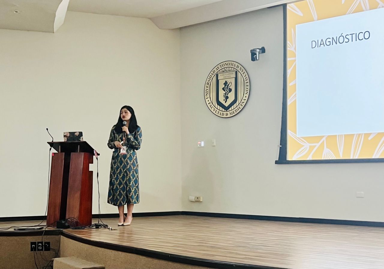 Ana Karen Leos Leija-1