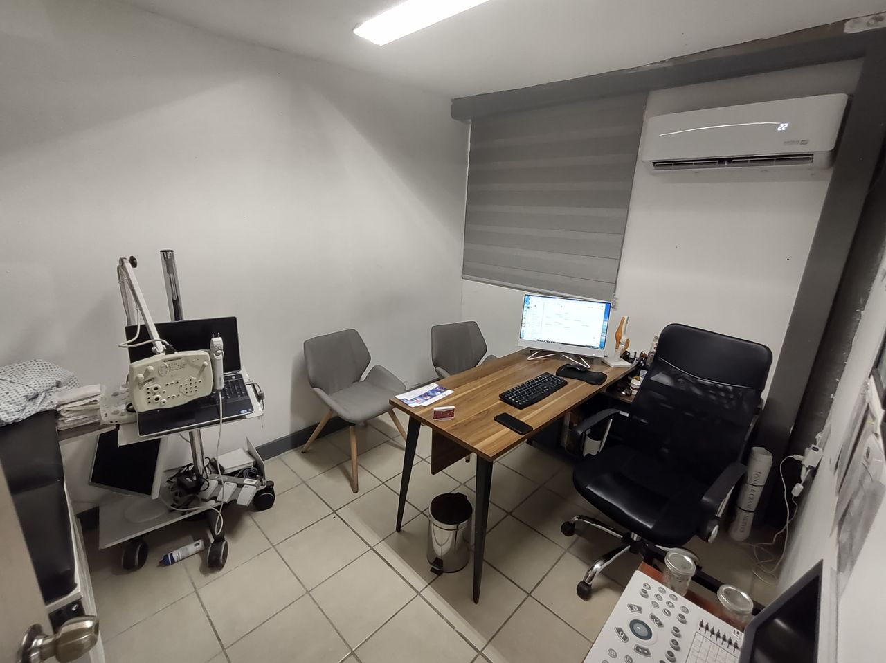 Victor Hugo Gray Blanco-6